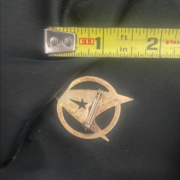 Gold Star Trek  Pin 70’s vintage piece - Picture 3 of 3